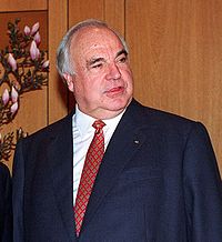 200px-Helmut_Kohl_1997.jpg