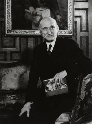 schuman_460.jpg