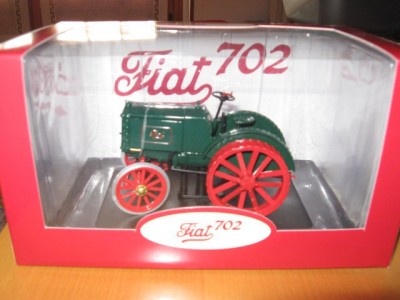 Fiat 702 model.jpg